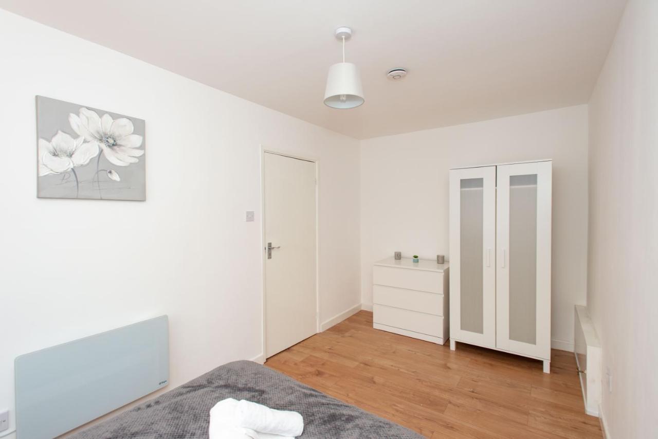 Stunning Four Bedroom House Close To Excel, O2 & Central London With Free Parking Bagian luar foto