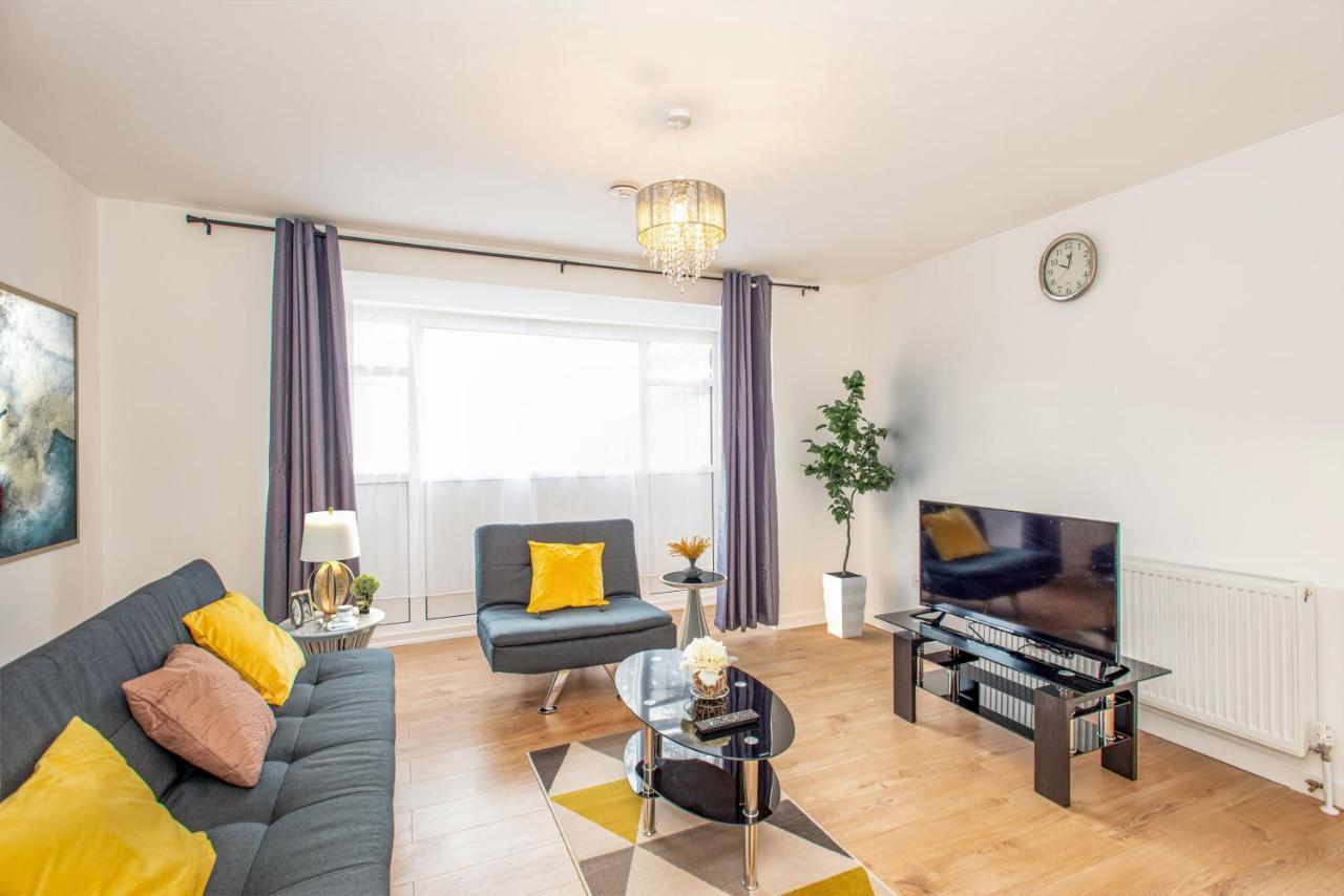 Stunning Four Bedroom House Close To Excel, O2 & Central London With Free Parking Bagian luar foto